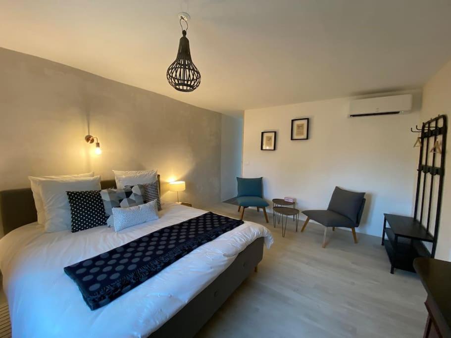Le Nomade En Provence Bed and Breakfast Bouchet  Eksteriør billede